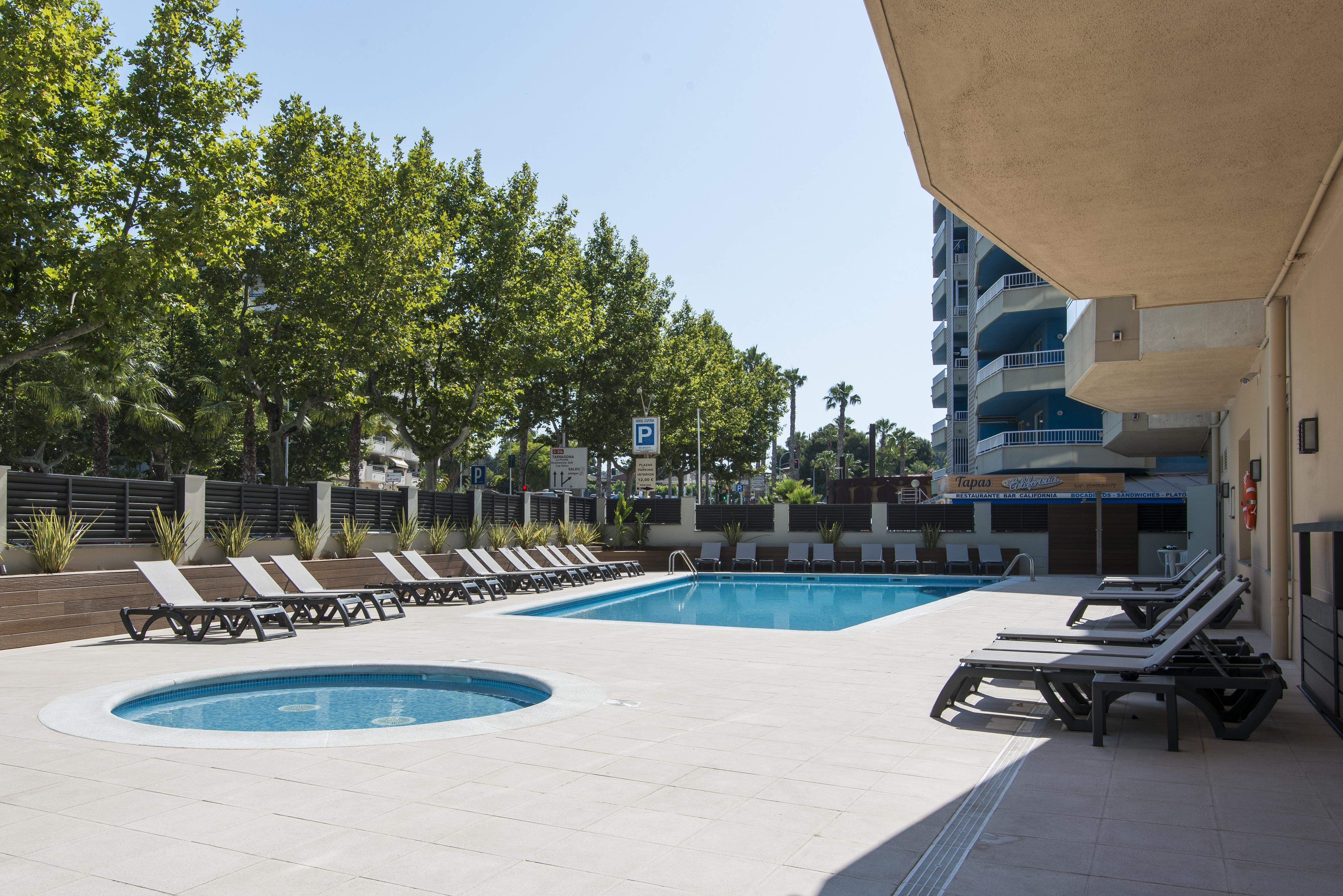 California Apartments Салоу Экстерьер фото