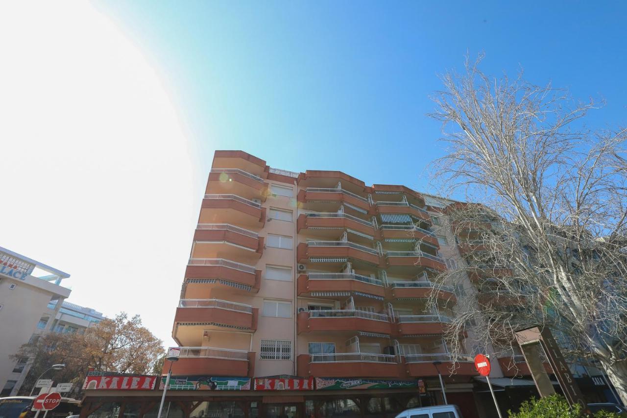 California Apartments Салоу Экстерьер фото